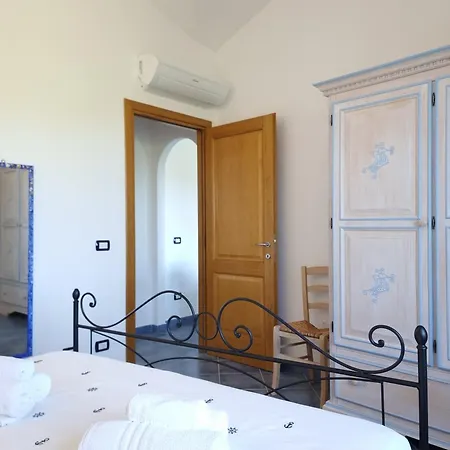 Casa de Férias Casa Li Salineddi